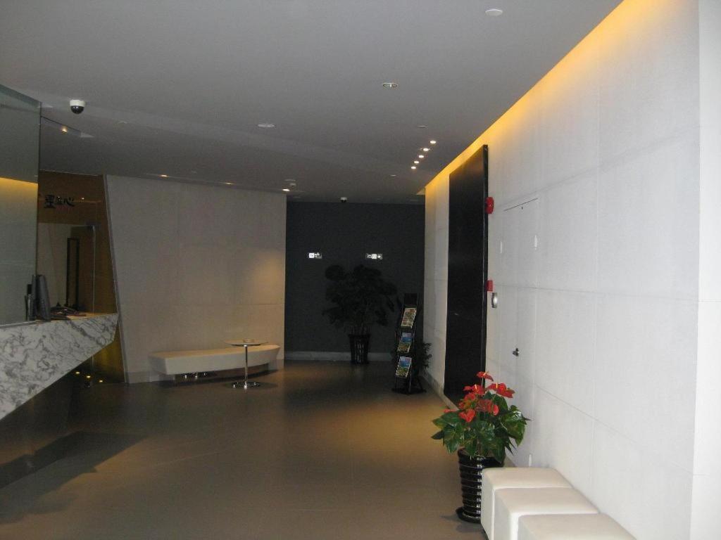 שנגחאי Jinjiang Inn Caoan Road מראה חיצוני תמונה